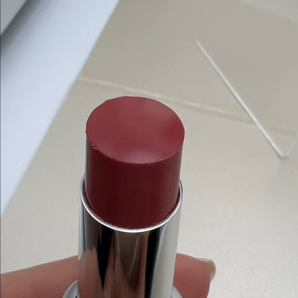 Yves Saint Laurent Loveshine Lip Oil Stick-Iconic Lip Color213 Pink Trip NWOT$45 - Picture 10 of 15